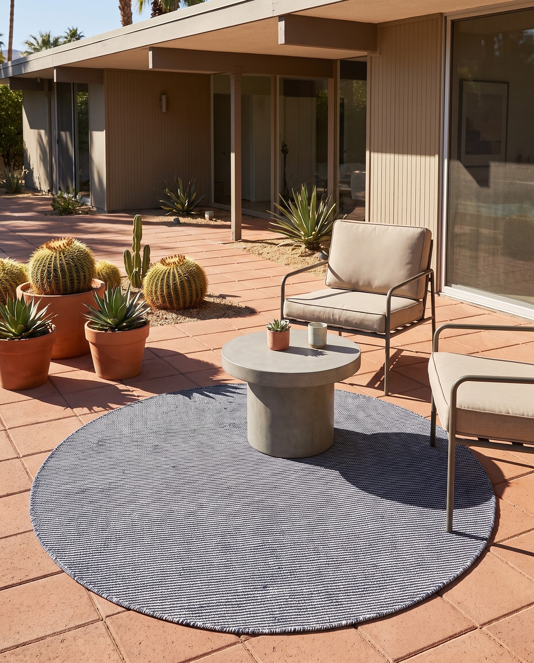 5' 1 x 5' 1 Easy-Clean Jill Zarin Palm Springs Indoor / Outdoor Round Rug