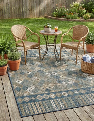 5' 3 x 7' 7 Easy-Clean Baja Indoor / Outdoor Rug