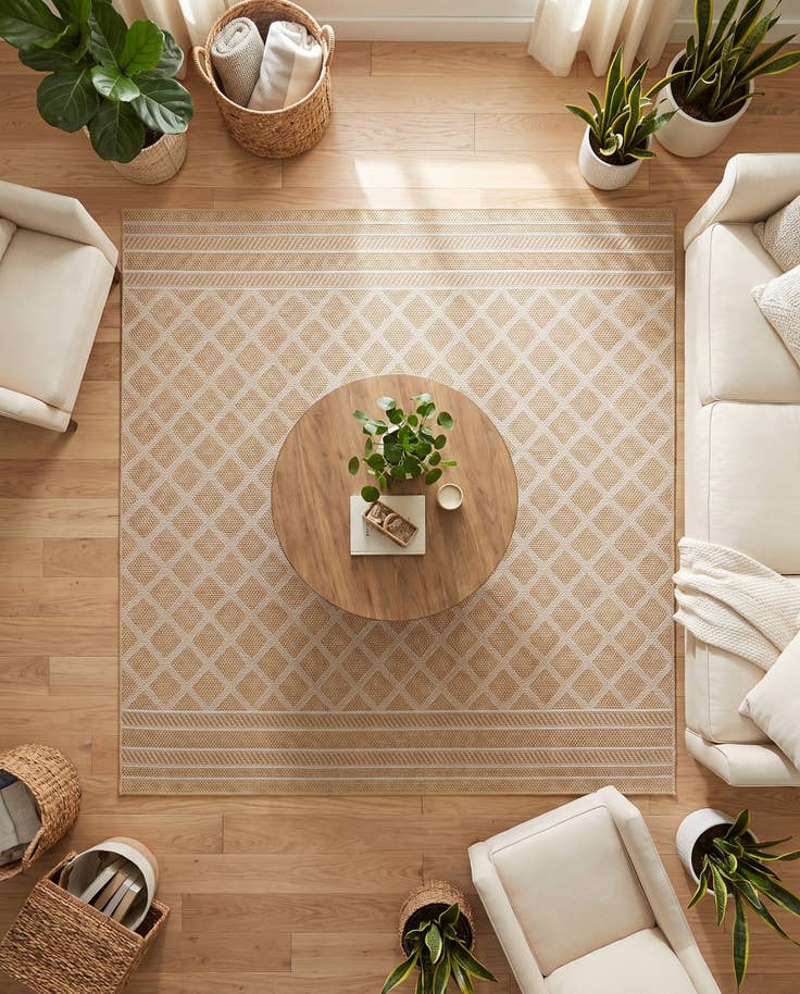 Detail image of 7' 10 x 7' 10 Easy-Clean Lattice Indoor / Outdoor Square Rug