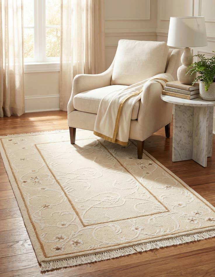 Detail image of  2' 8 x 4' 11  Hand Knotted Darya Wool Rug