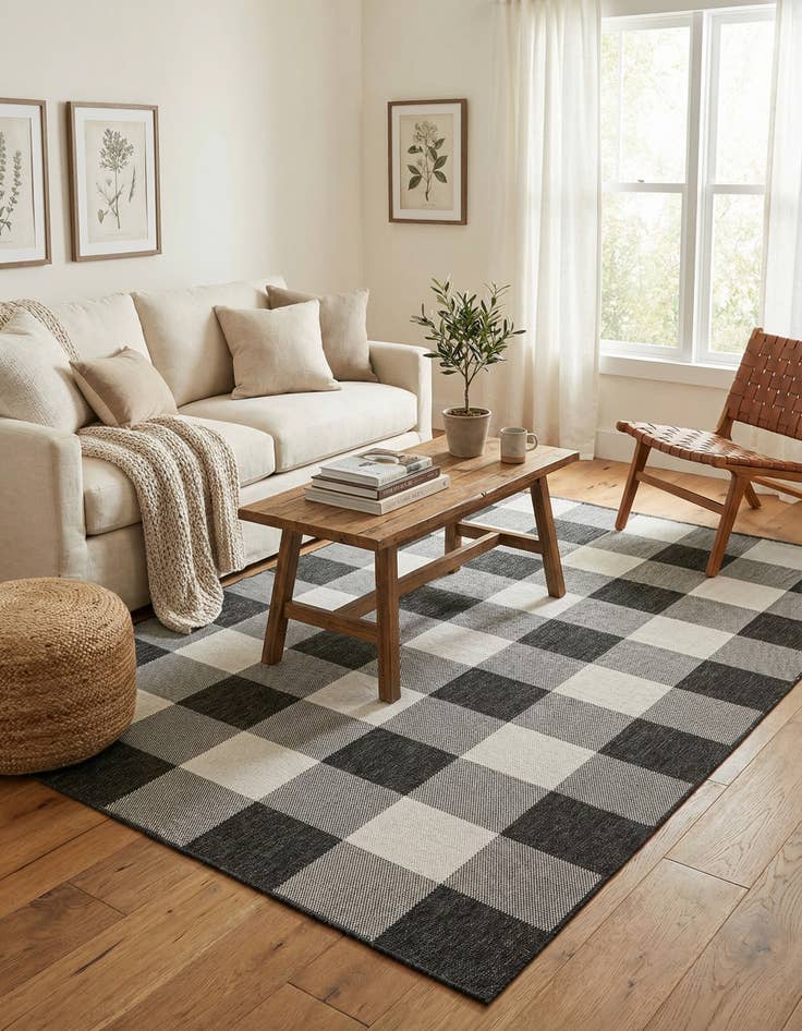 Detail image of 6' x 9'  Washable Checkered Indoor / Outdoor Rug