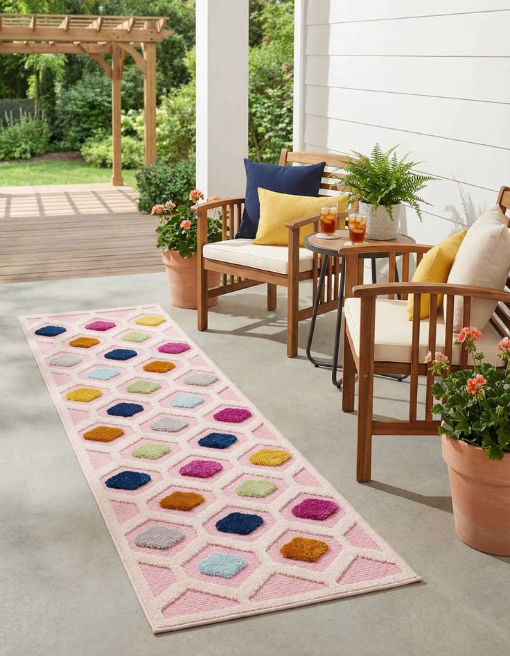 Detail image of 2' x 8' Easy-Clean Aruba Indoor / Outdoor Runner Rug