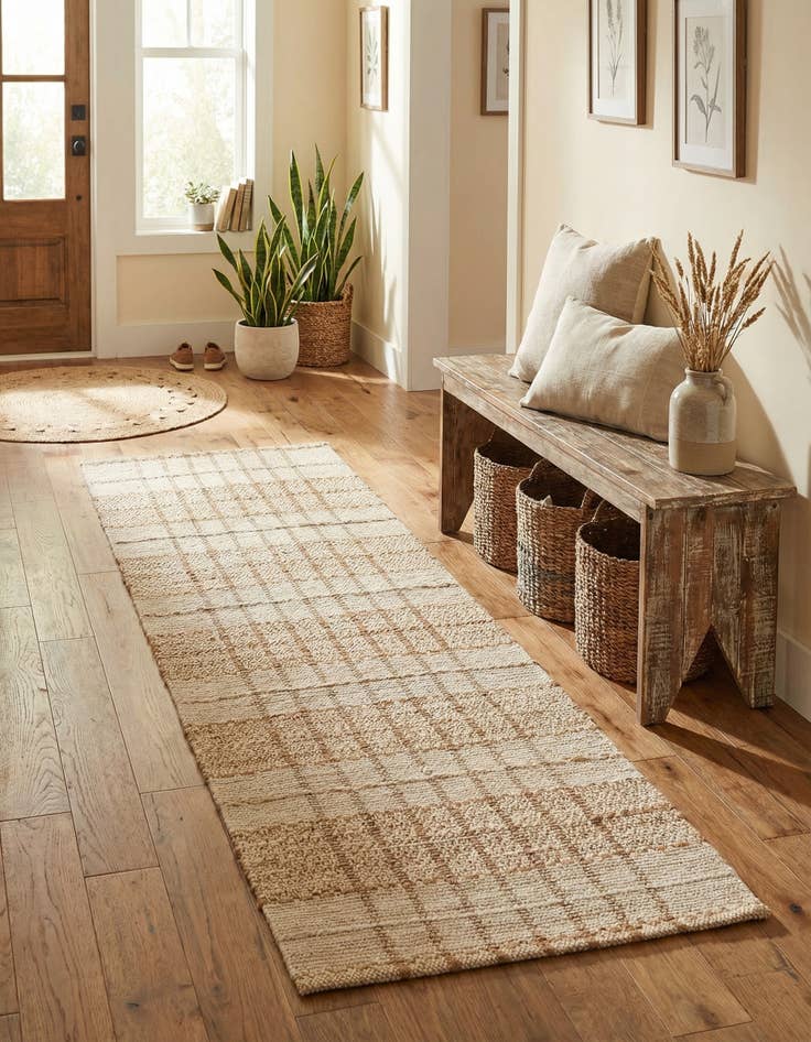 Detail image of 2' 7 x 8'  Hand Braided Laurel Handwoven Jute Runner Rug