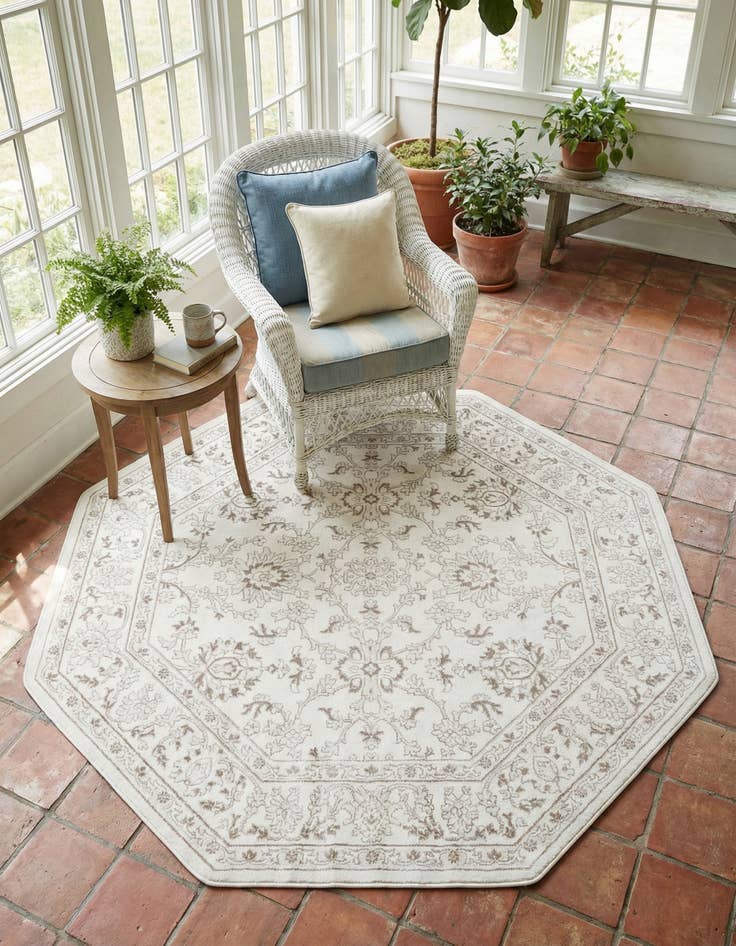 Detail image of 7' 10 x 7' 10 Charlotte Octagon Rug