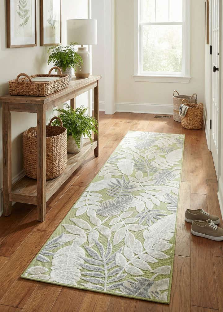 2' 2 x 8' Easy-Clean Botanical Indoor / Outdoor Runner Rug