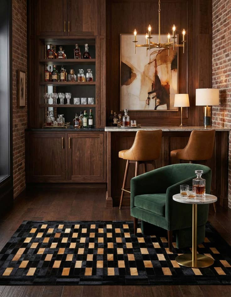 Detail image of 5' 1 x 7' 11 Cowhide - Patchwork Rug