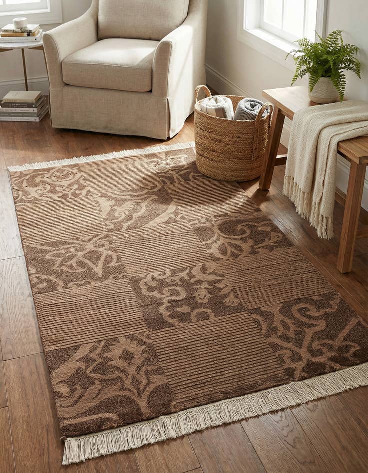 Detail image of  2' 7 x 5'  Hand Knotted Darya Wool Rug