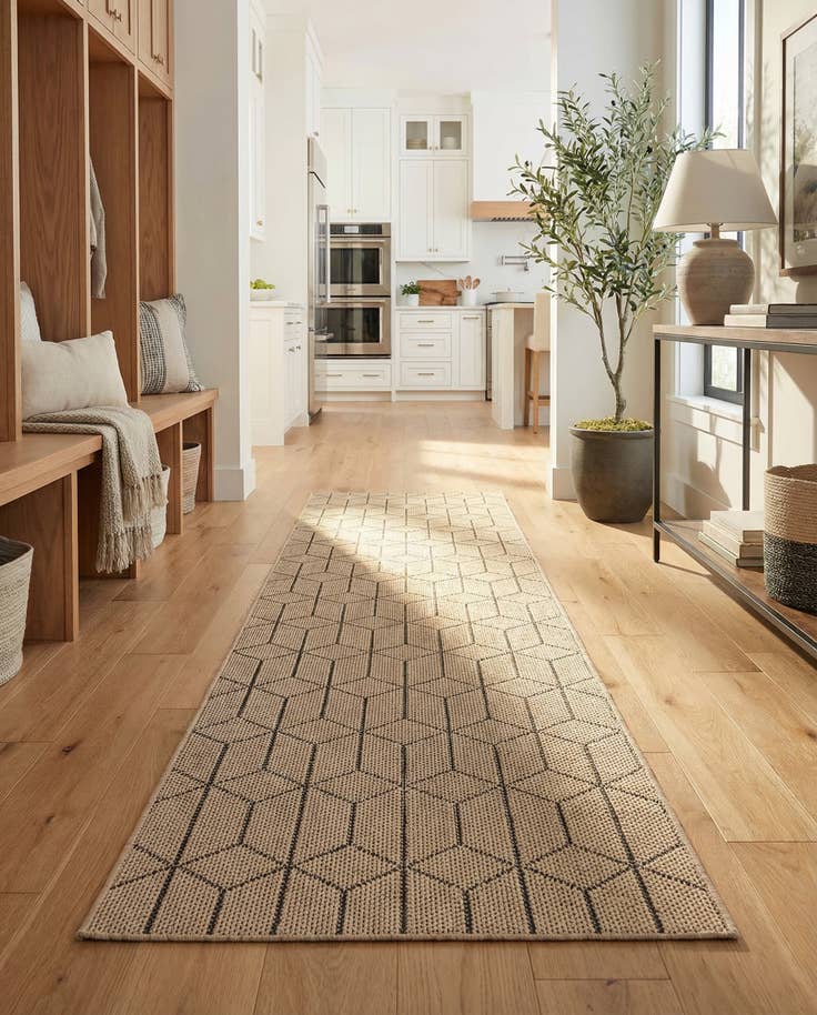Detail image of 2' 7 x 12' Easy-Clean Lattice Indoor / Outdoor Runner Rug