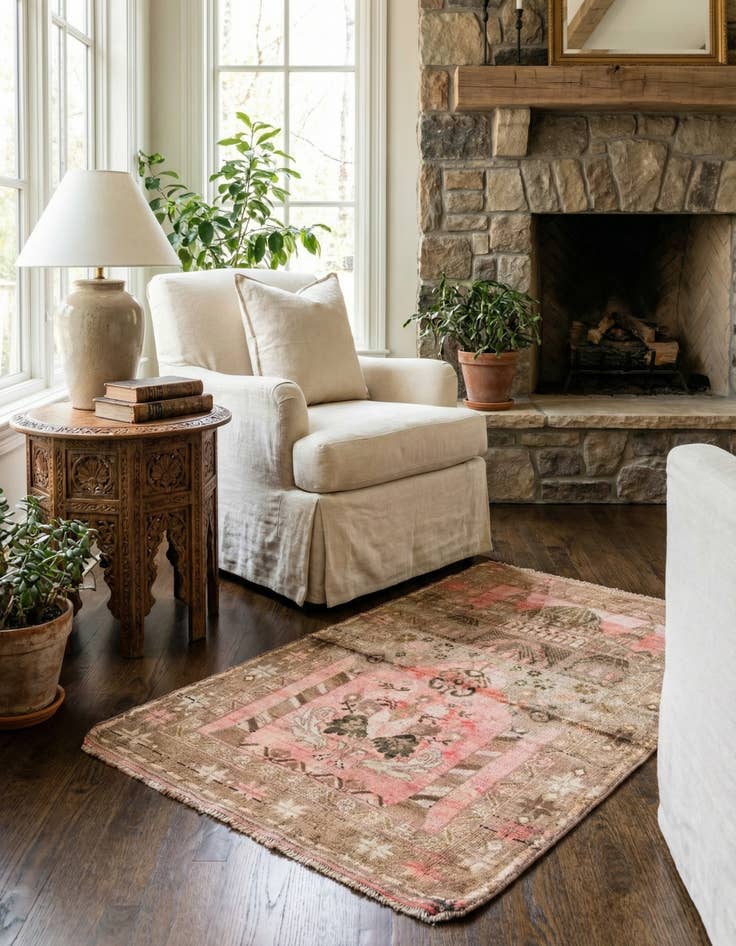 Detail image of 3' x 4' 7  Hand Knotted Ultra Vintage Persian Wool Rug