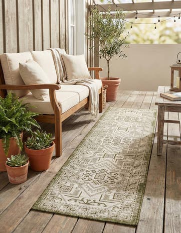 Green Easy-Clean Aztec Indoor / Outdoor Runner Rug