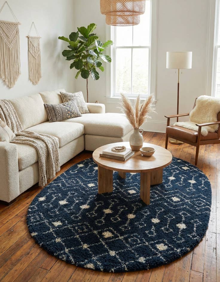 Detail image of 7' 10 x 10' Moroccan Trellis Shag Oval Rug