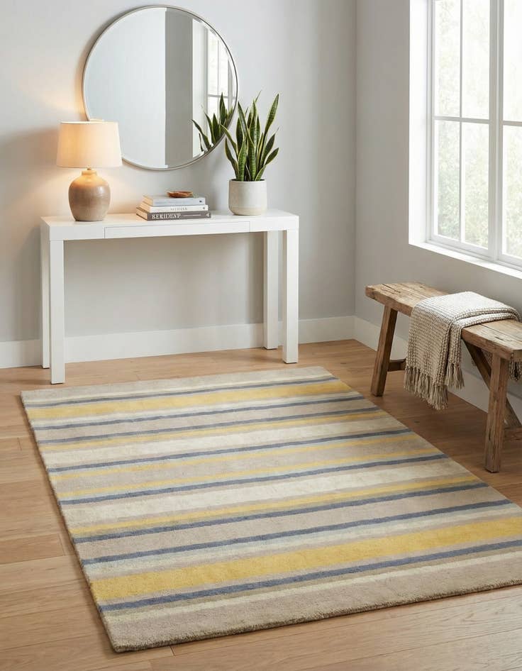 Detail image of  4' x 5' 6 Luna Wool Rug