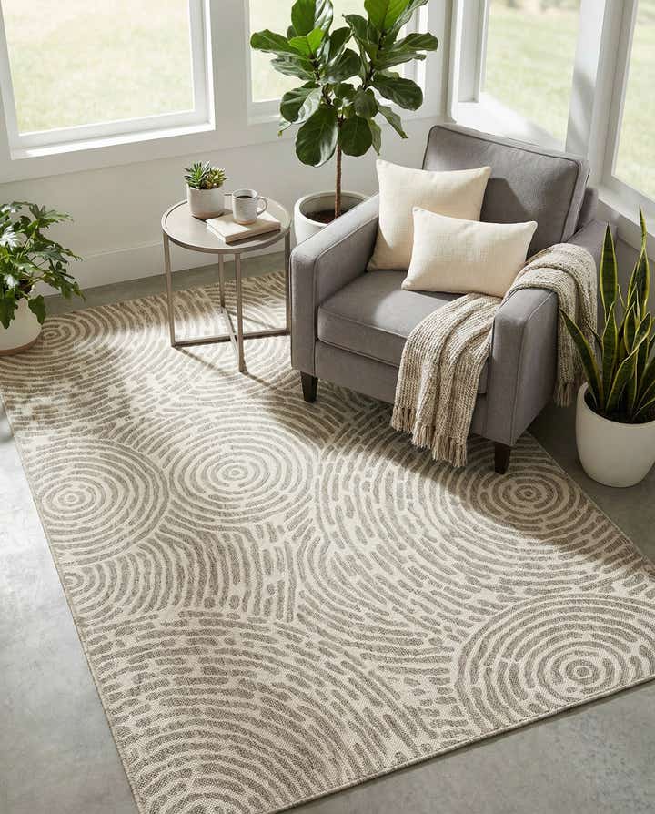 5' 3 x 7' Easy-Clean Modern Indoor / Outdoor Rug