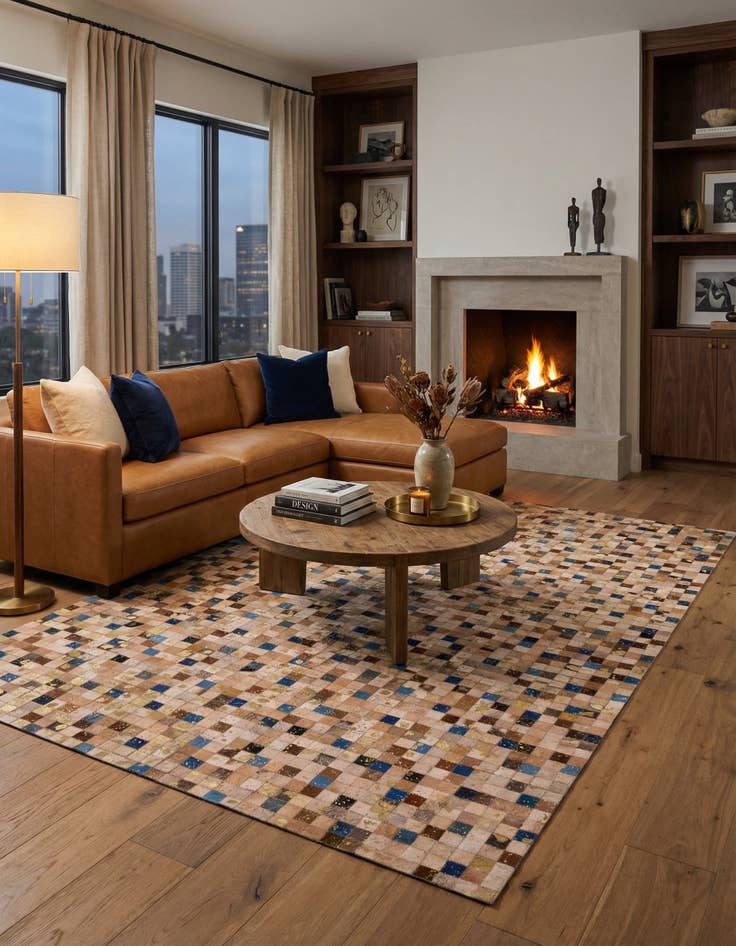 Detail image of 5' 1 x 7' 11 Cowhide - Patchwork Rug