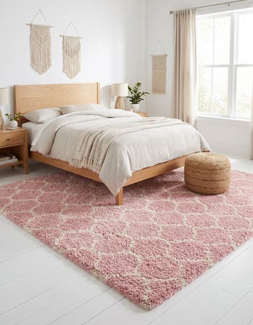 7' 10 x 7' 10 Lattice Shag Square Rug