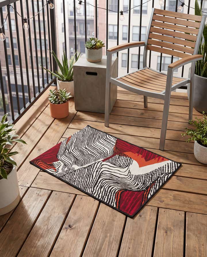 2' x 3' Easy-Clean Modern Indoor / Outdoor Rug