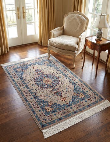2' 9 x 4' 7 Hereke Silk Rug