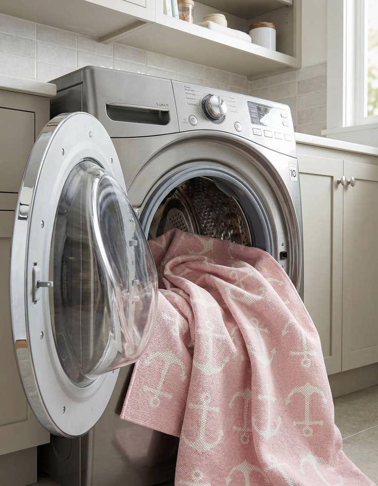 Detail image of 2' 7 x 12'  Washable Coastal Indoor / Outdoor Runner Rug