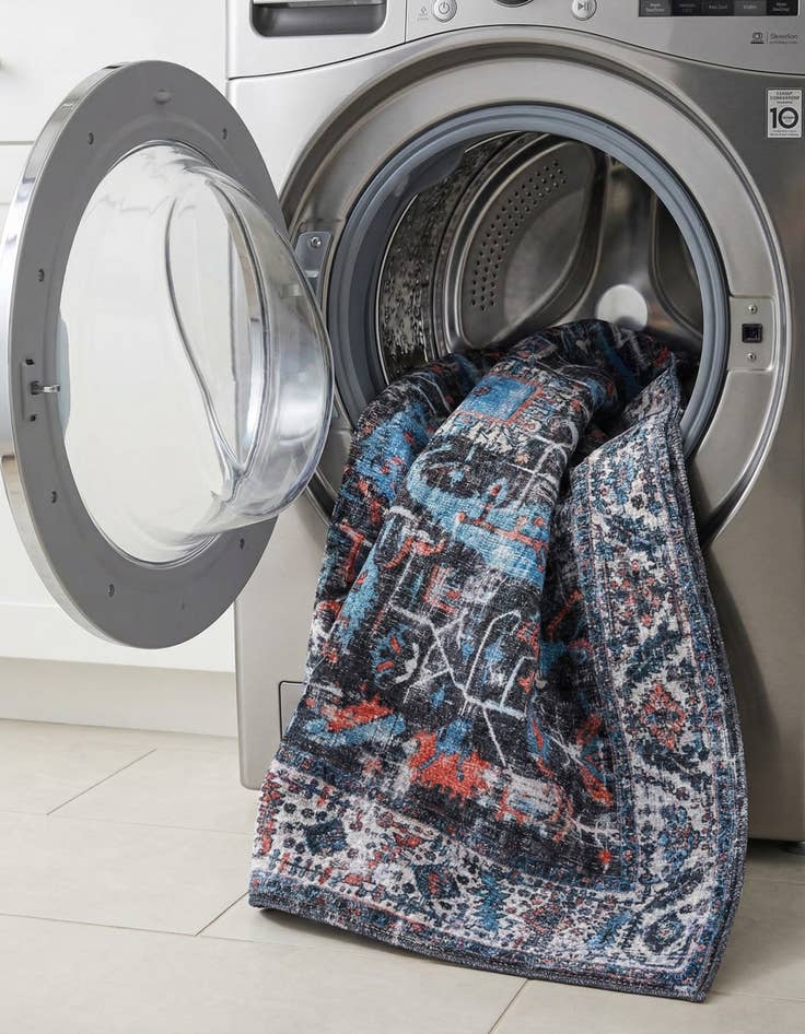 Detail image of  7' 10 x 10'  Washable Mangata Rug