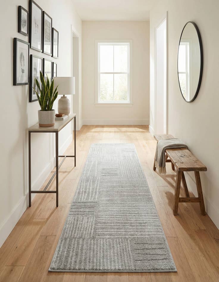 Detail image of  2' 7 x 10' Hanahan Runner Rug