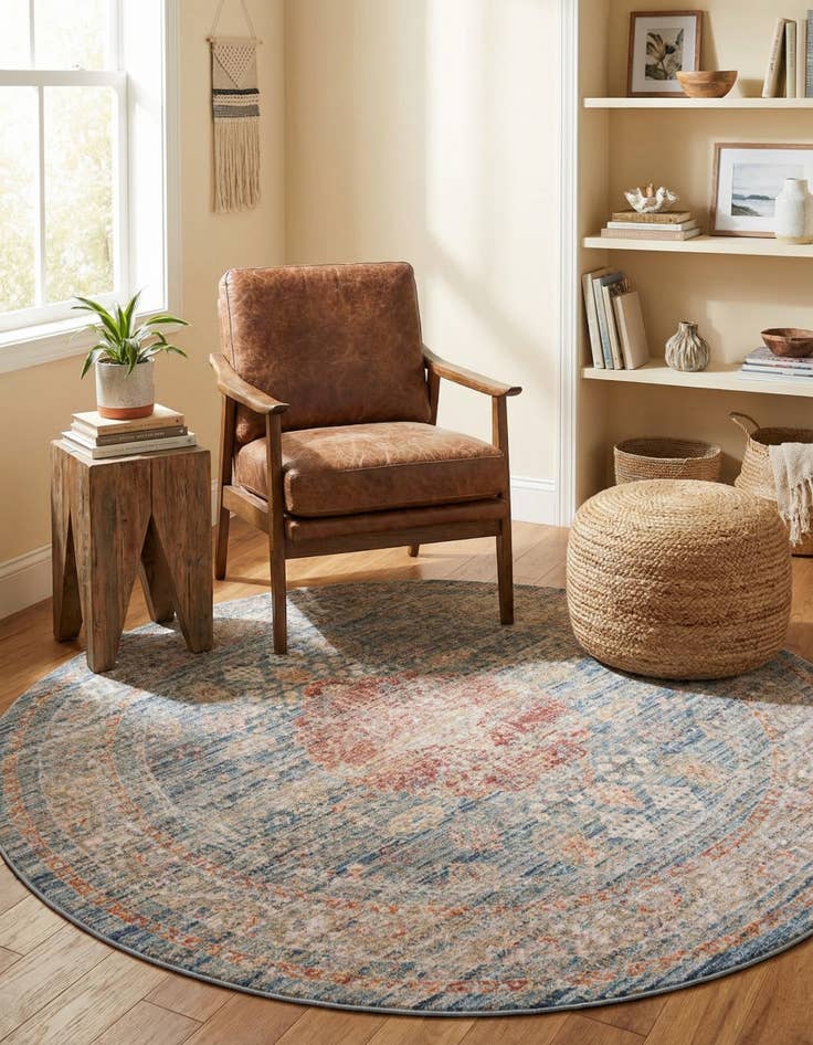 Detail image of 5' x 5' Noble Round Rug