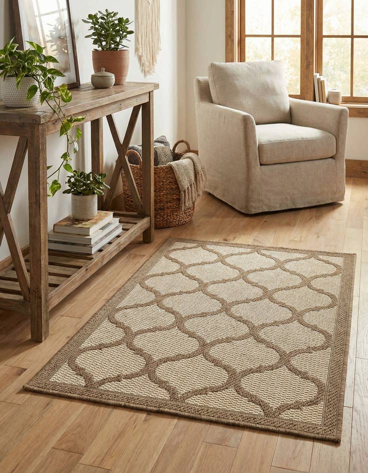 Detail image of 2' 2 x 3'  Washable Trellis Indoor / Outdoor Rug