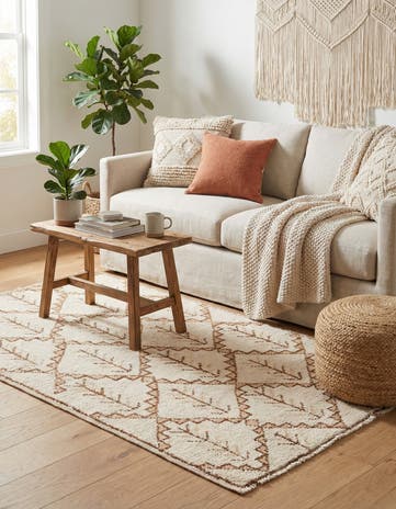2' 7 x 4' 5 Hand Knotted Darya Wool Rug