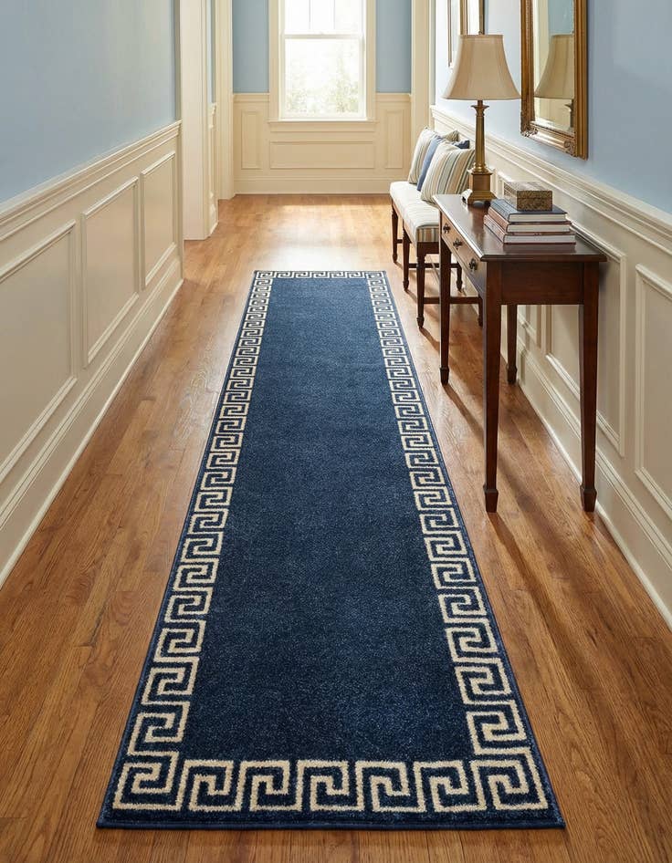 Detail image of  2' 7 x 10' Hera Runner Rug