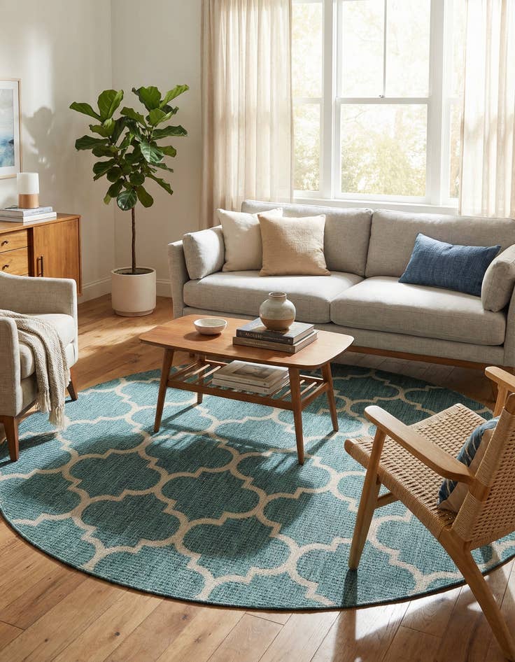 Detail image of 7' 10 x 7' 10  Washable Trellis Indoor / Outdoor Round Rug