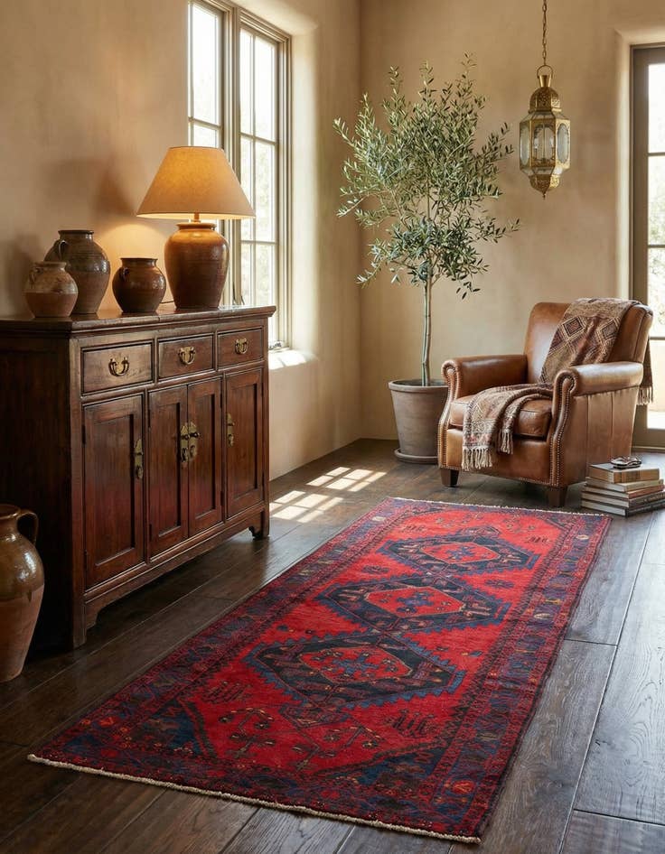 Detail image of 3' 5 x 9' 3 Hamedan Rug