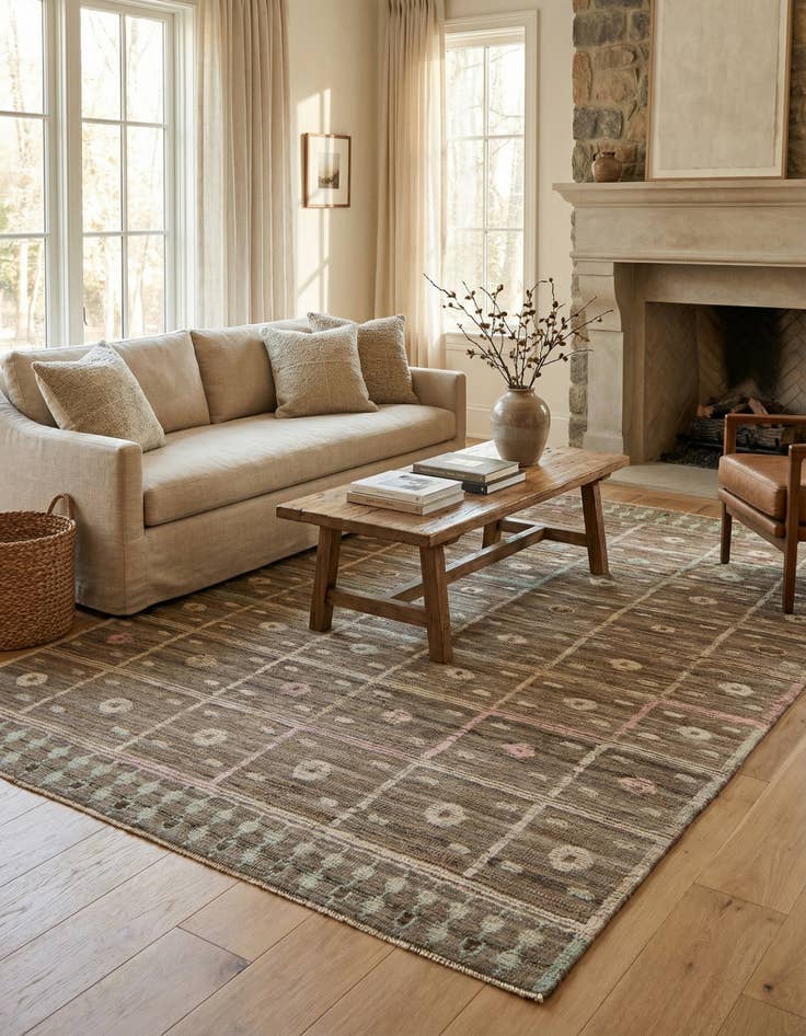 Detail image of 5' 2 x 8' 5  Hand Knotted Darya Wool Rug