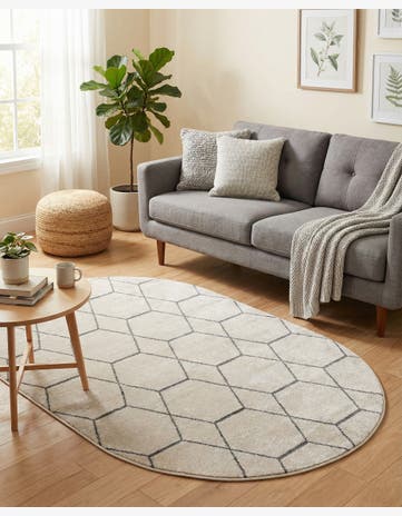 Ivory Lattice Frieze Oval Rug