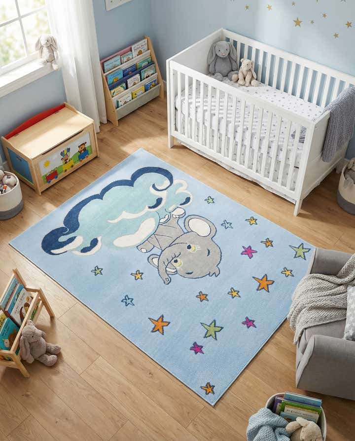 5' 3 x 7' 7 Easy-Clean Indoor / Outdoor Rug