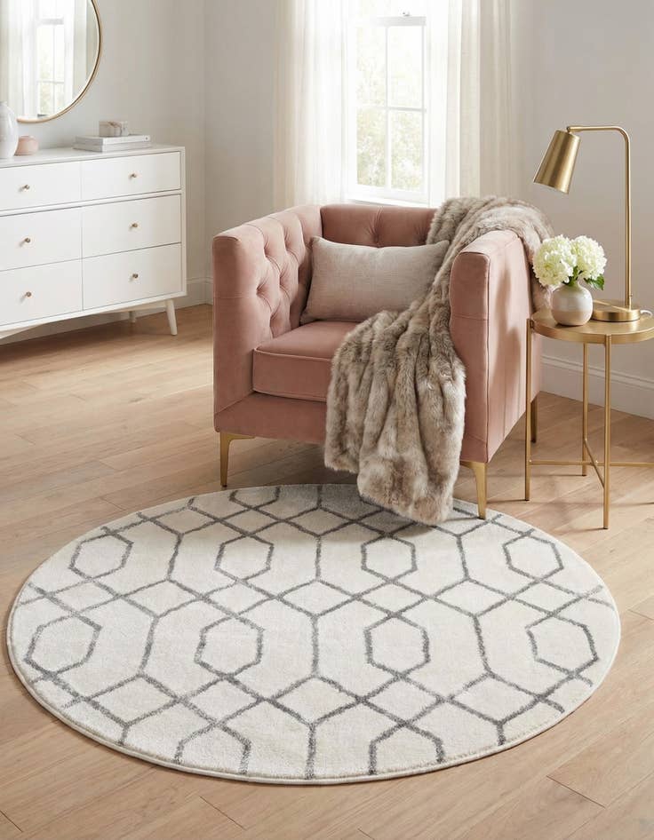 Detail image of 3' x 3'  Marilyn Monroe™ Glam Trellis Round Rug