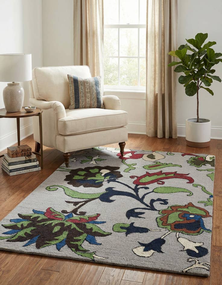 Detail image of 4' 1 x 6' 1 Agra Rug