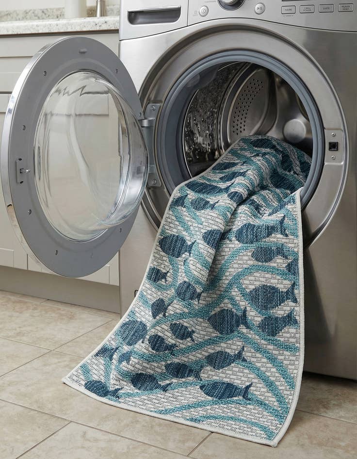 Detail image of 2' x 3' 1  Washable Coastal Indoor / Outdoor Rug