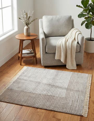 2' 7 x 2' 7 Hand Knotted Darya Wool Square Rug