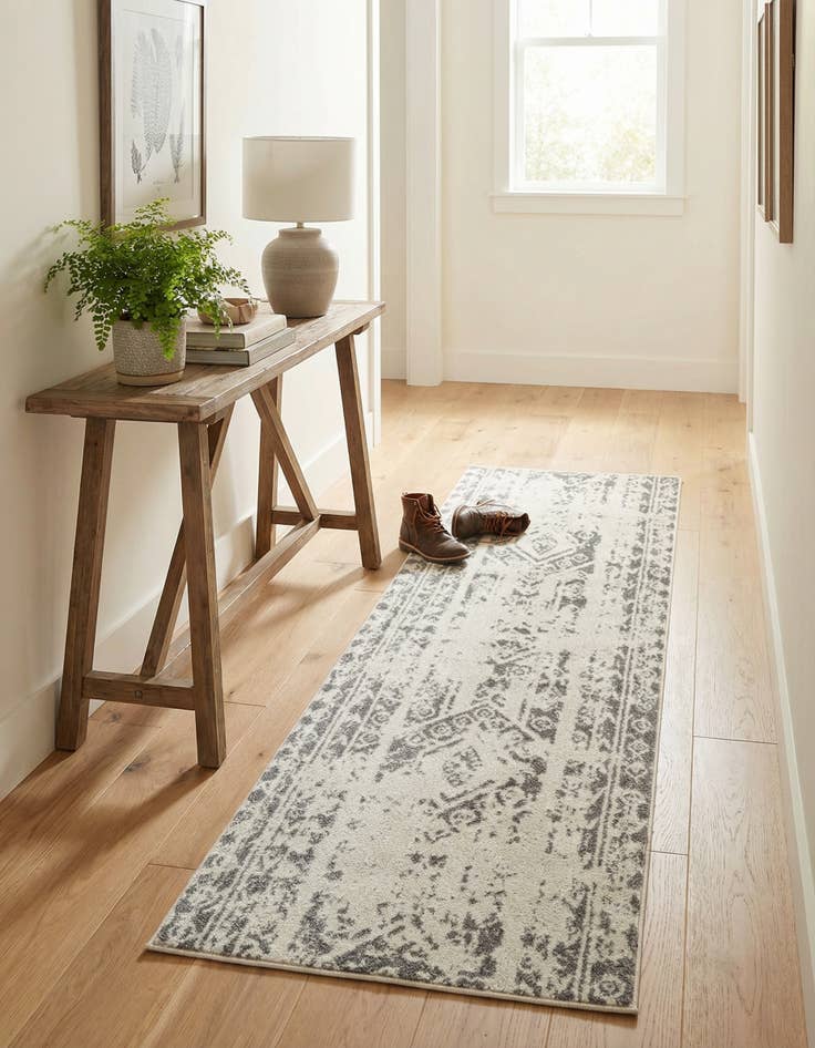 Detail image of 2' x 8' Lennon Runner Rug