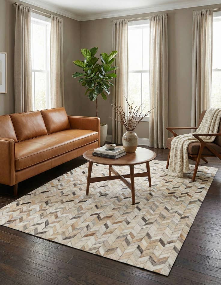 Detail image of 4' 8 x 6' 8 Cowhide Stocks Rug