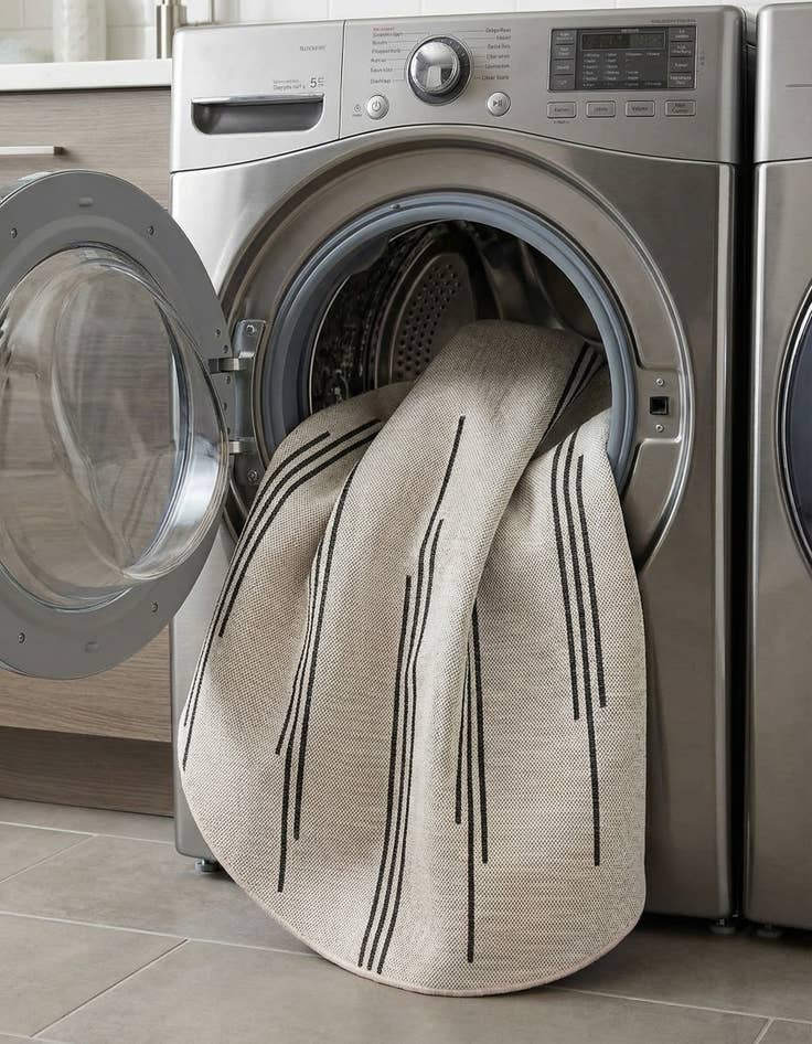 Detail image of  4' x 4'  Washable Modern Indoor / Outdoor Round Rug