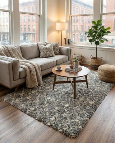  5' 3 x 8' Moroccan Trellis Shag Rug