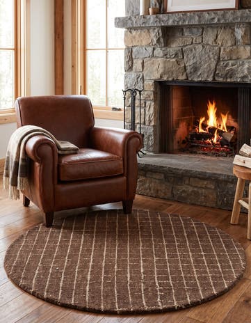 3' 3 x 3' 3 Heritage Line Wool Round Rug