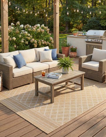 Natural Easy-Clean Lattice Indoor / Outdoor Rug