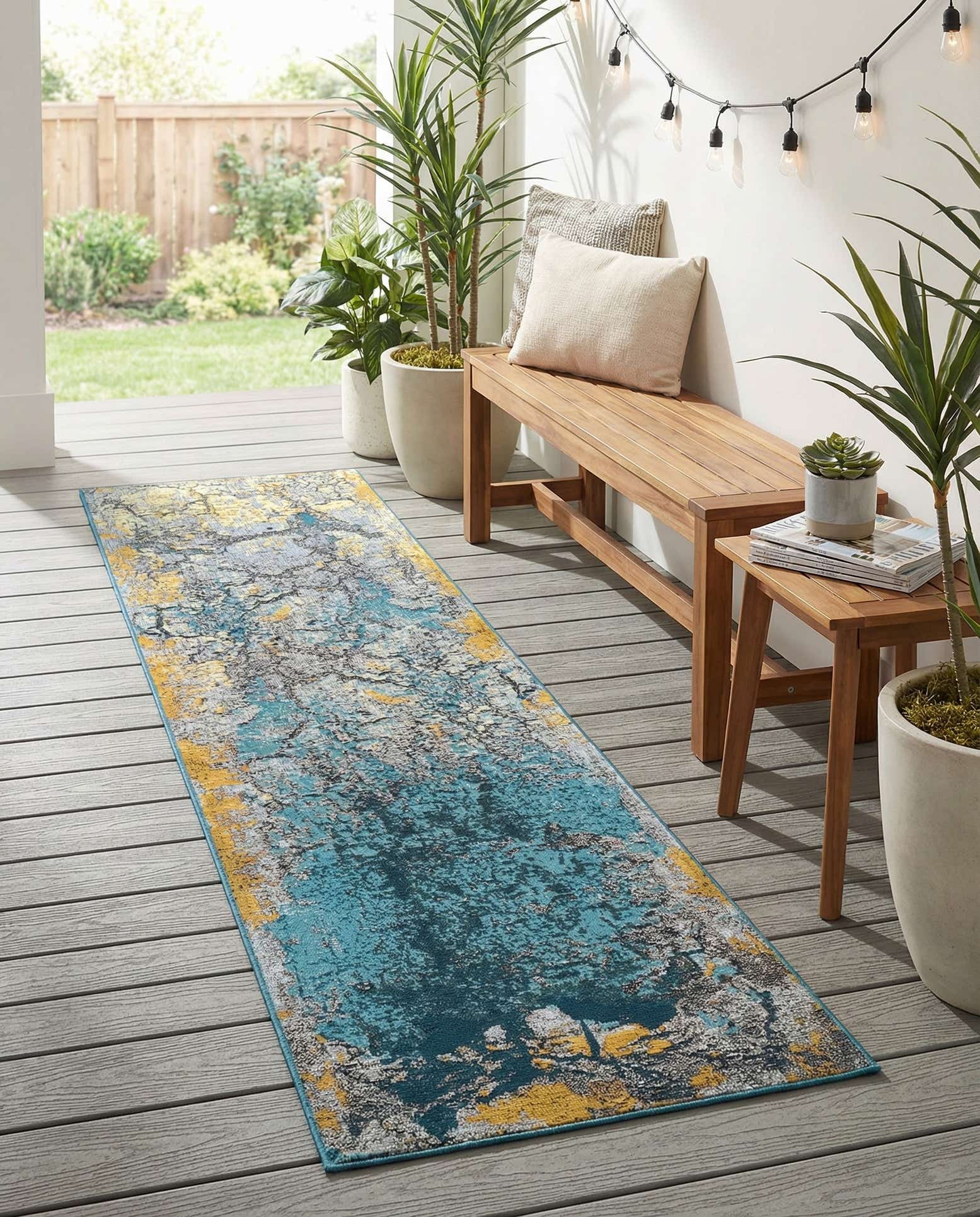 2' x 8' Easy-Clean Modern Indoor / Outdoor Runner Rug
