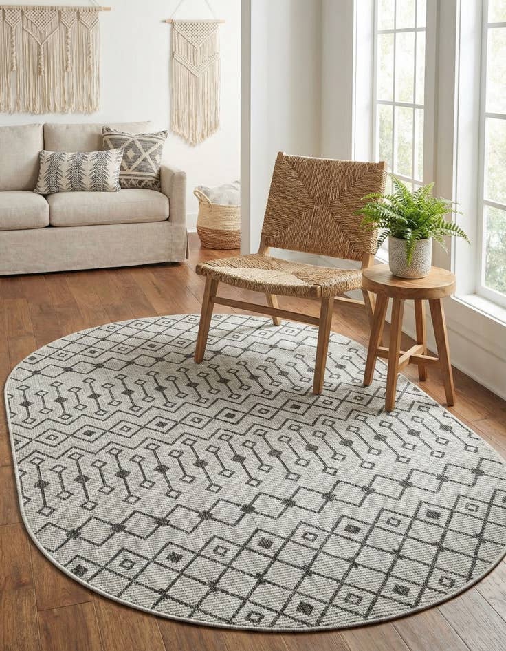 Detail image of 5' 3 x 8'  Washable Trellis Indoor / Outdoor Oval Rug
