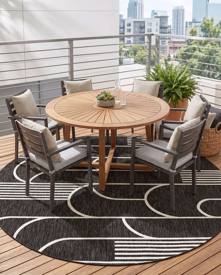 10' x 10' Easy-Clean Modern Indoor / Outdoor Round Rug