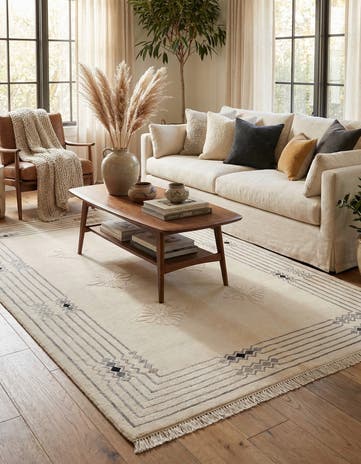 3' 11 x 6' 1 Hand Knotted Darya Wool Rug