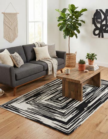 6' 1 x 9' Handmade Braided Chindi Rug