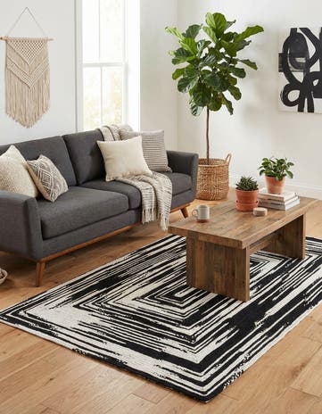 6' 1 x 9' Handmade Braided Chindi Rug