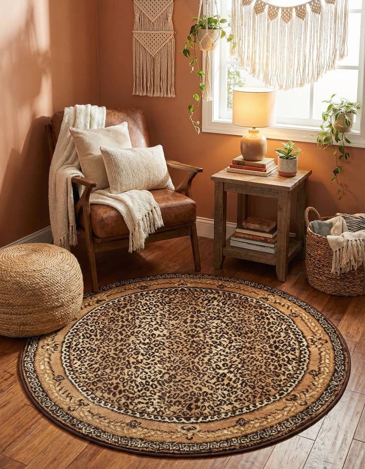 Detail image of  3' 1 x 3' 1 Savannah Round Rug